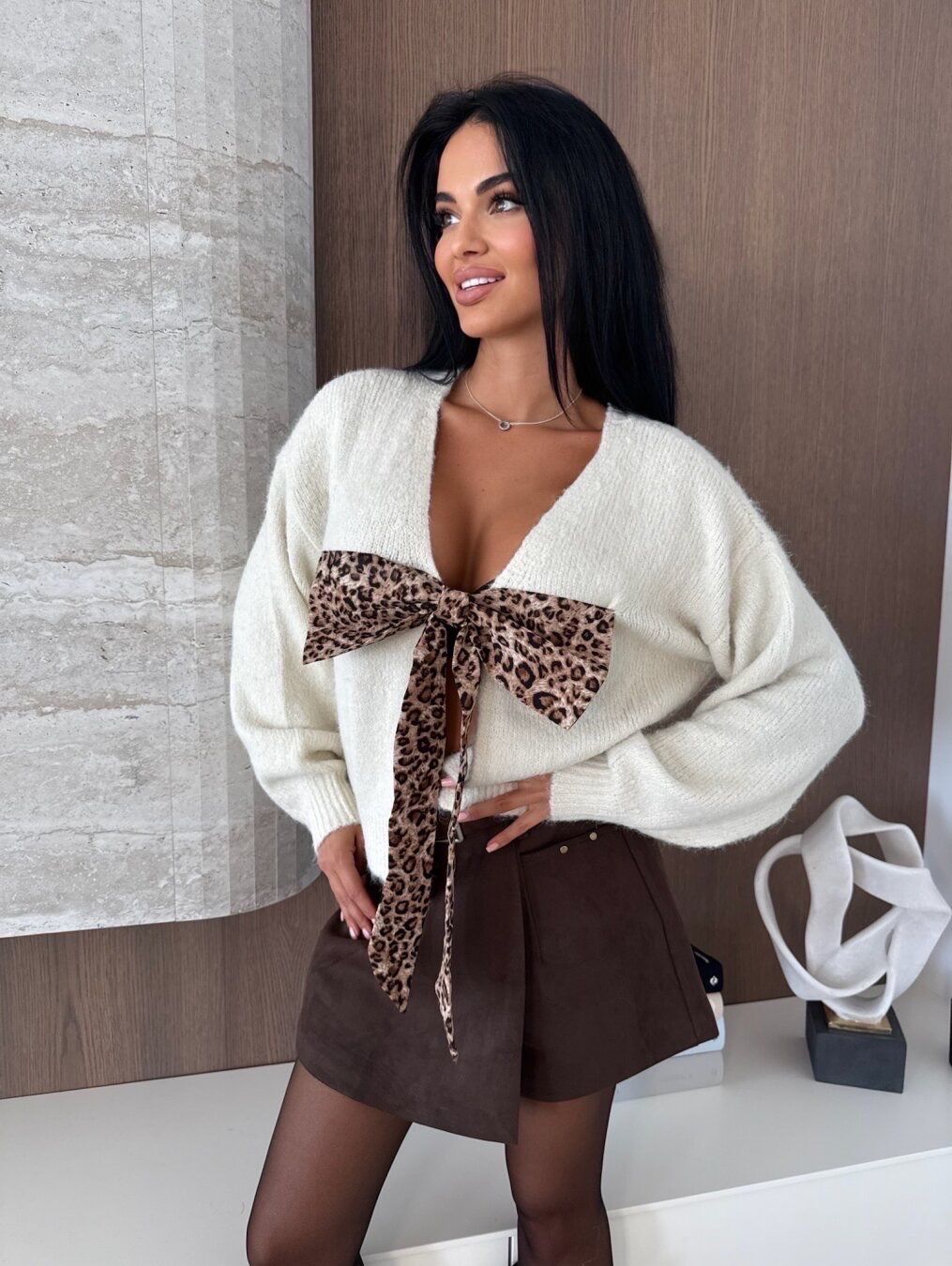 Cozy Chic Sweater with Animal-Print on the Back